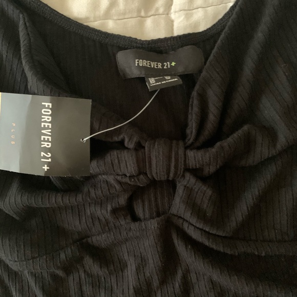 NWT Keyhole Bodysuit - Picture 3 of 4